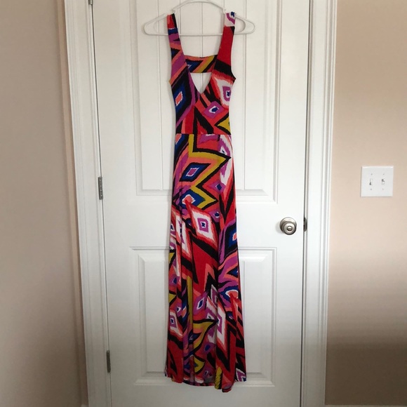 Dress - Picture 1 of 3